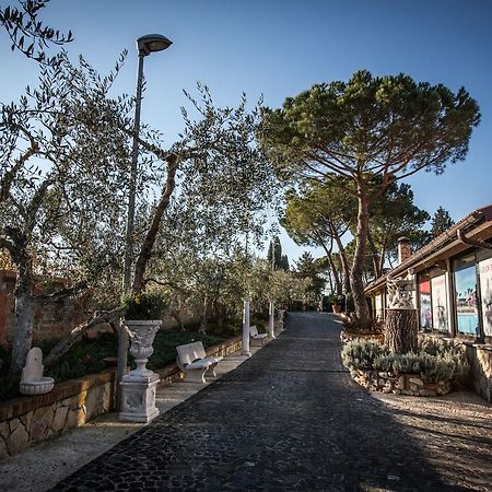 Hotel Tenuta Gran Paradiso Palombara Sabina Exterior foto